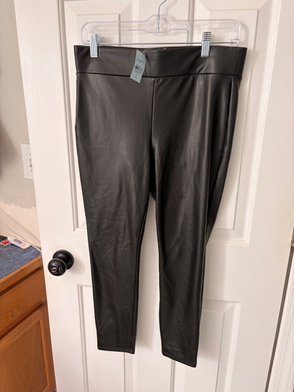 LOFT Faux Leather Leggings black petite M